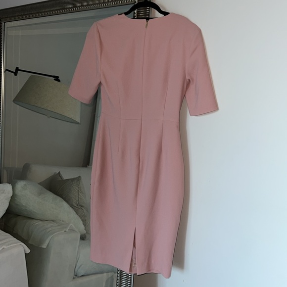 TRINA TURK Knightly Embroidered Applique 2 - Picture 10 of 12